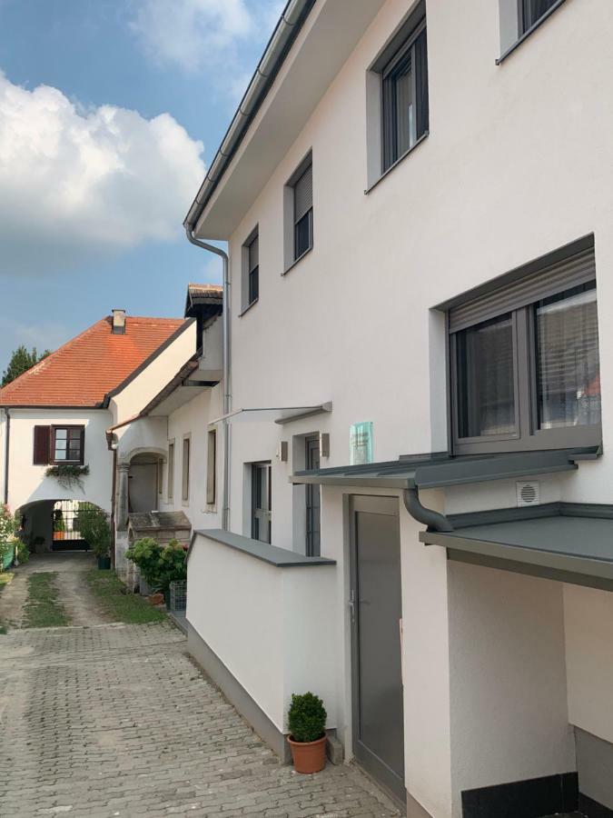 Ferienwohnungen Zum Briefmarkenhaus Mörbisch am See Dış mekan fotoğraf